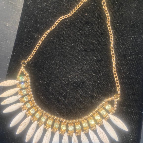 No elephants were harmed to  make this "ivory" and diamond" necklace - Picture 6 of 6